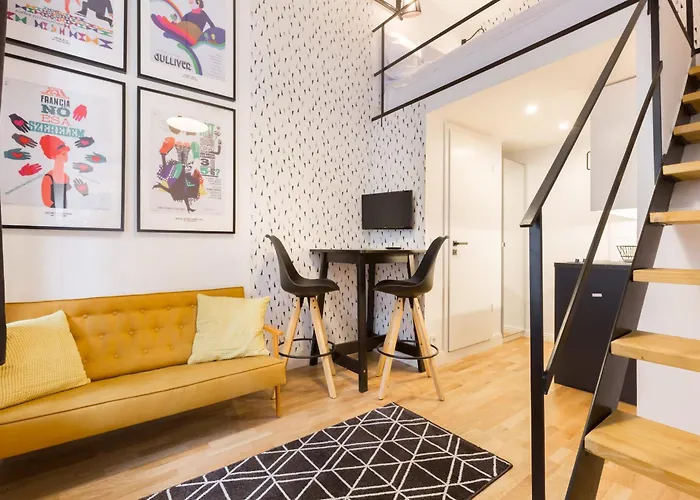 Very - Chic Budapesta